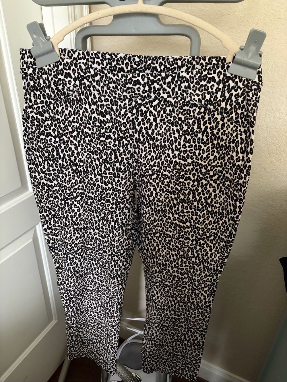 Chico's Black & Cream Leopard Print Straight-Leg Pants